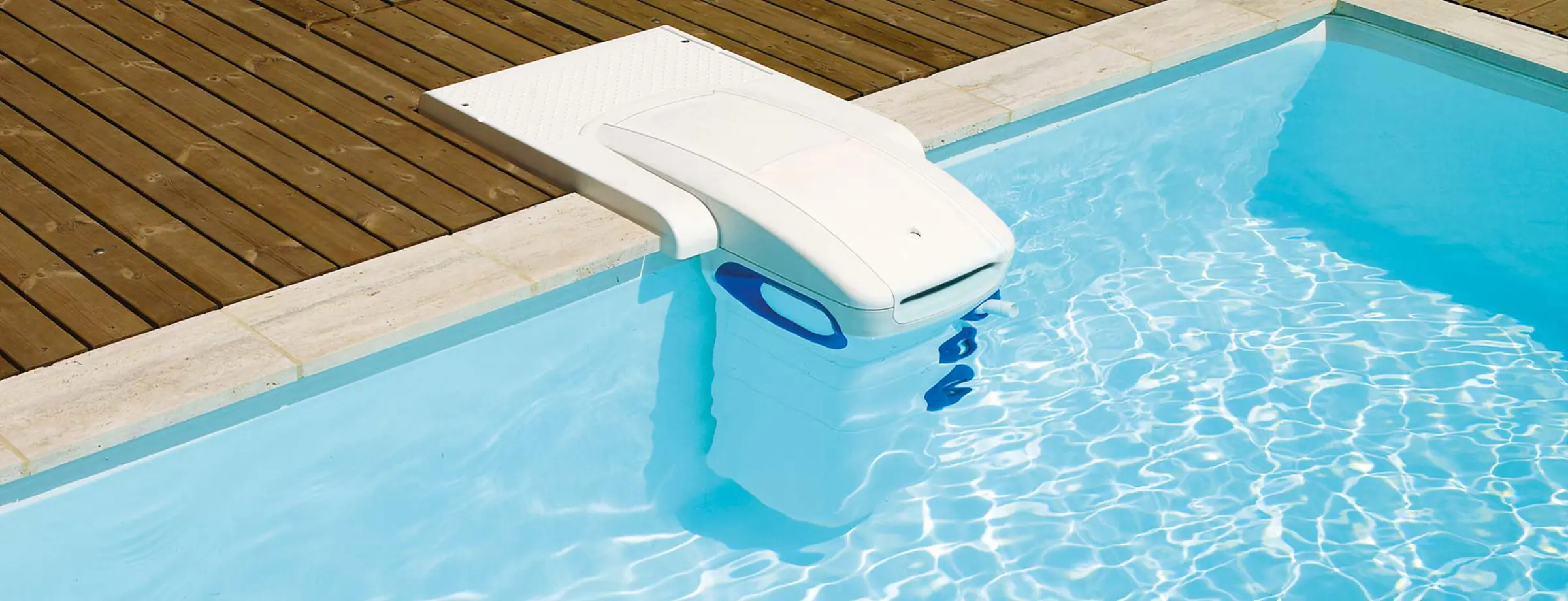 Poolfilter aufgesetzt